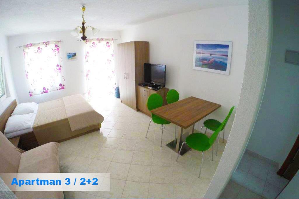 Villa Kristinka โวดีเซ ภายนอก รูปภาพ
